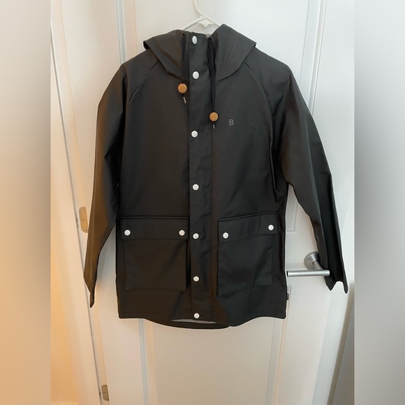Size Medium Burton raincoat in excellent used condition - Picture 9 of 12